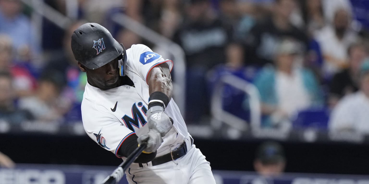 Luis Arraez, Marlins overcome 4-run deficit in win over Royals