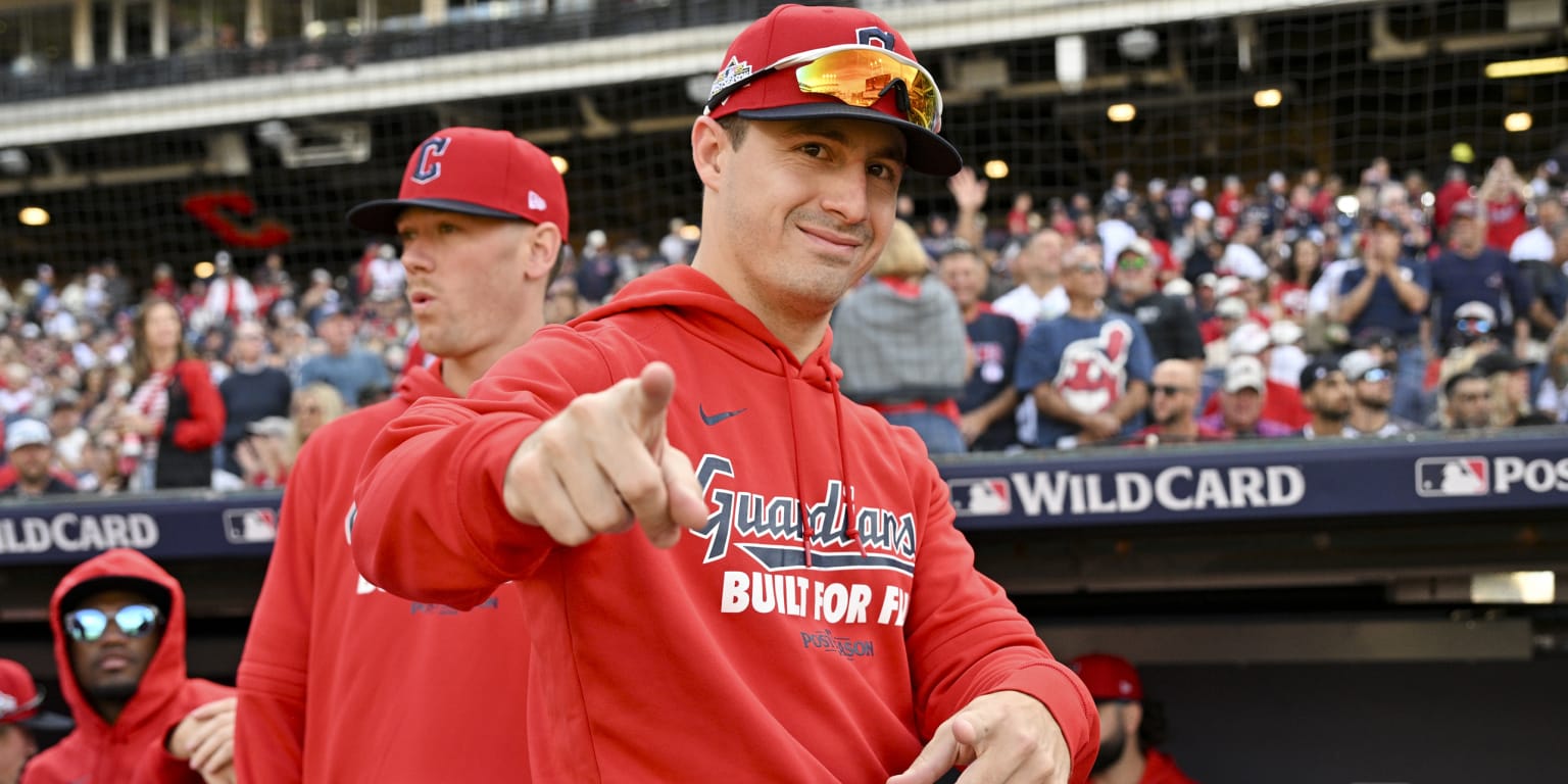 Allen excited to represent Panama, honor mom in Classic