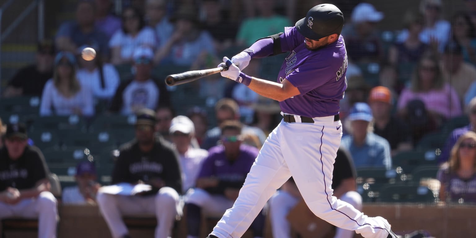 Mike Moustakas hitting early hot streak for Rockies