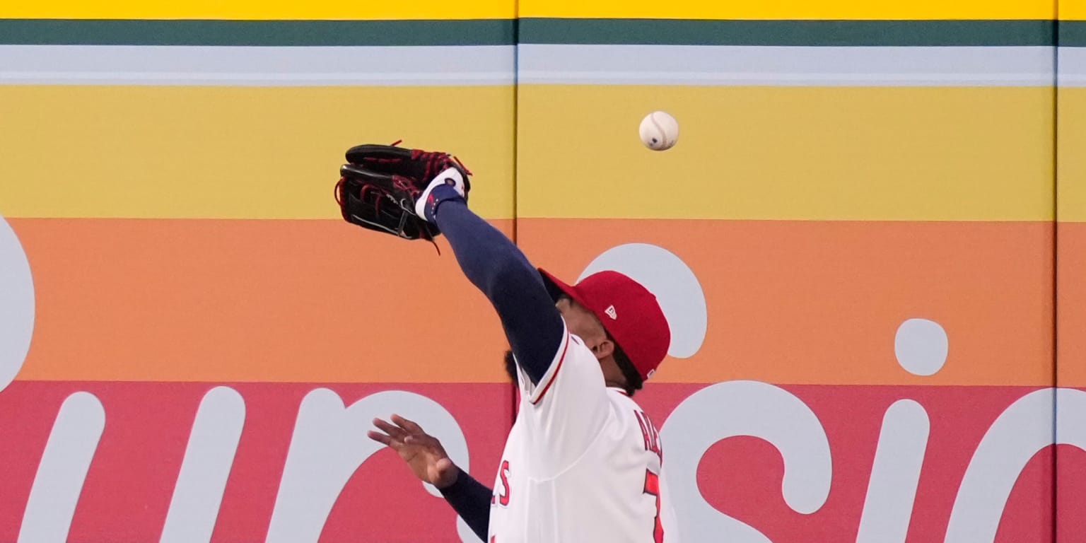 Scoring on ball that bounced off Adell's head changed from HR to four-base error