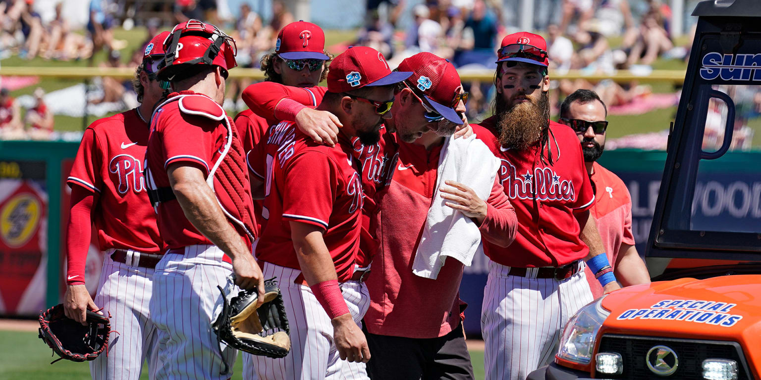 Phillies reveal Rhys Hoskins tore ACL in spring training game