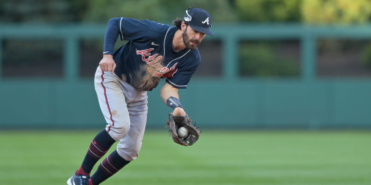 Freddie Freeman on Dansby Swanson's transition, impact on Cubs: 'That's a  winner' - The Athletic