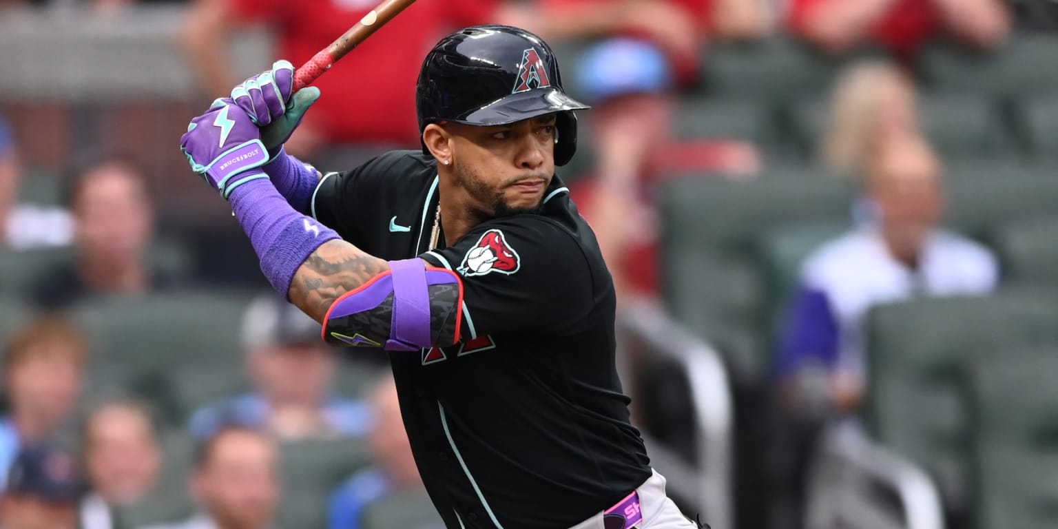 Marte exits early against Braves due to left knee soreness