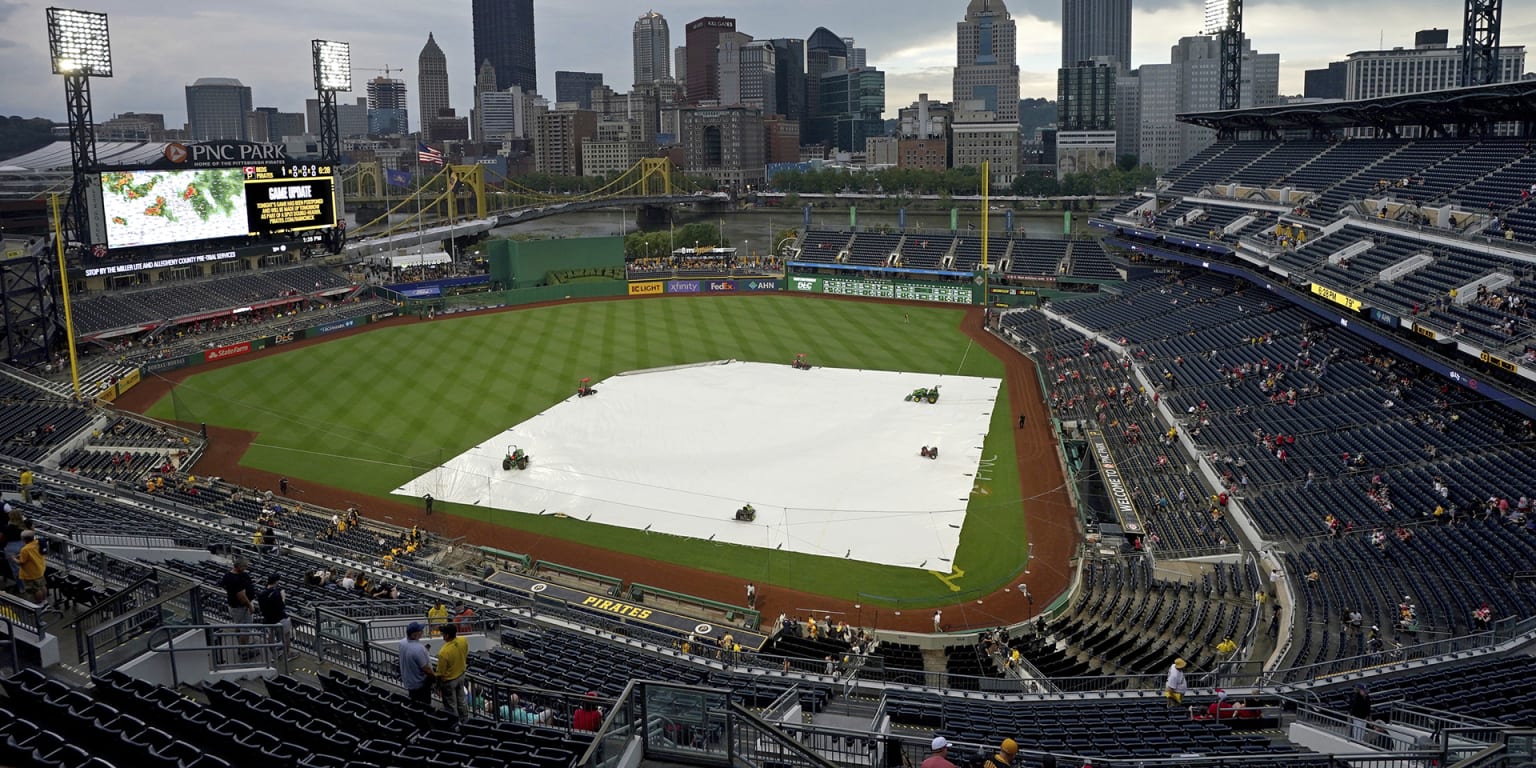 Photos: Cincinnati Reds vs. Pittsburgh Pirates, 9/12