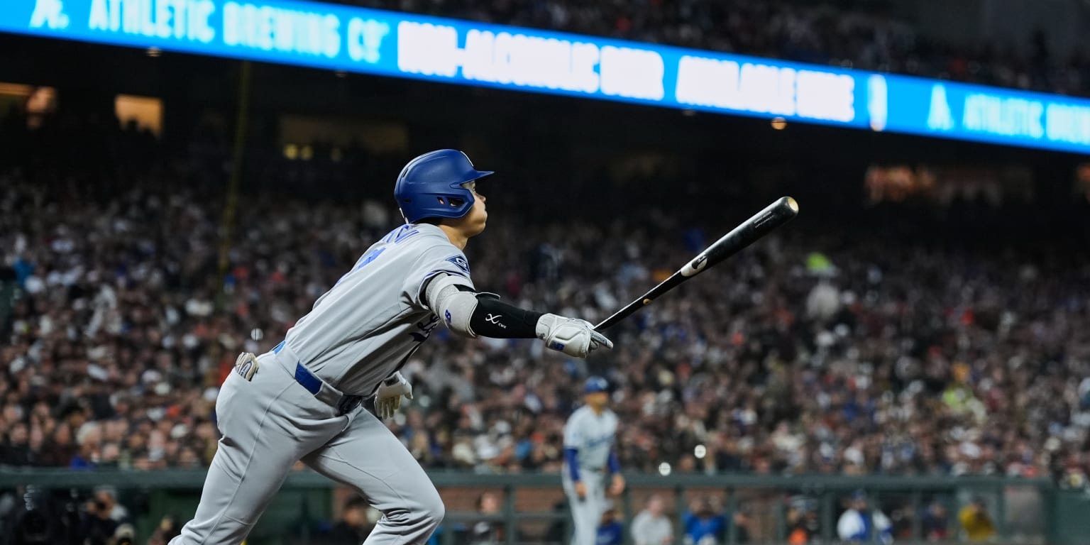 Ohtani extends on-base streak to 53, tying for longest in LA history