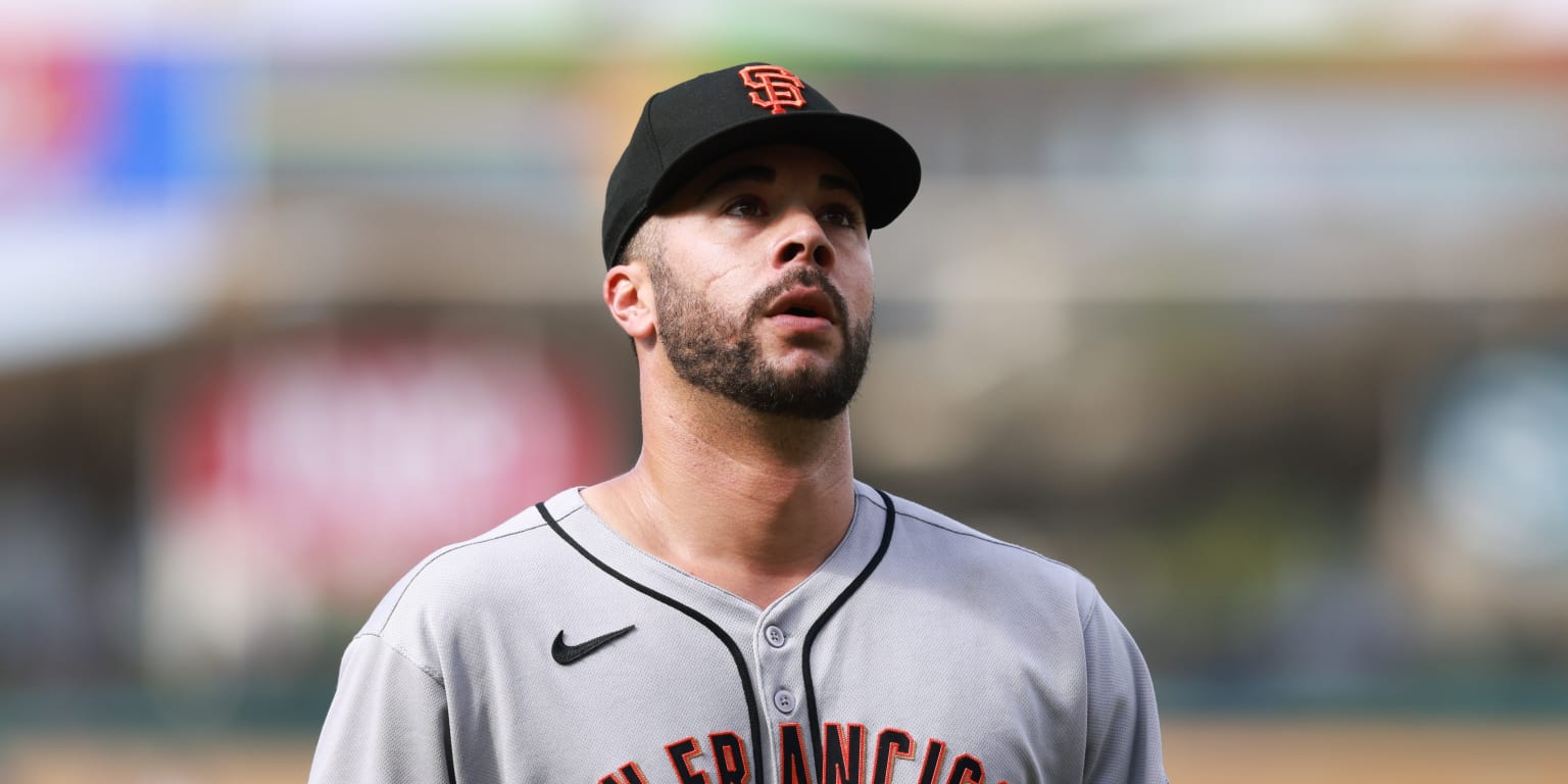 Lucchesi reunites with Giants on Minor League deal (report)