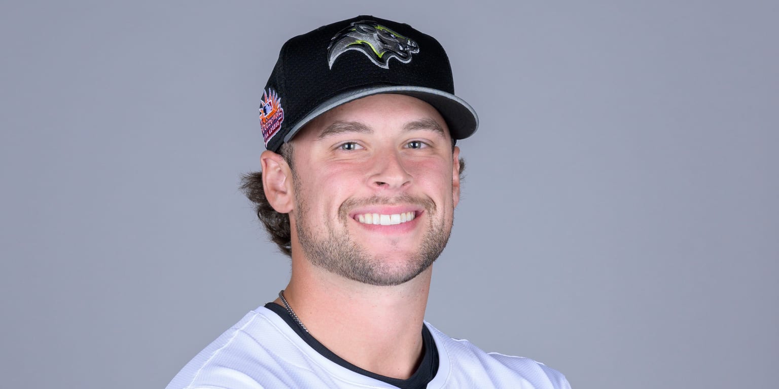 O's undrafted hurler carving out space in the bullpen in Fall League