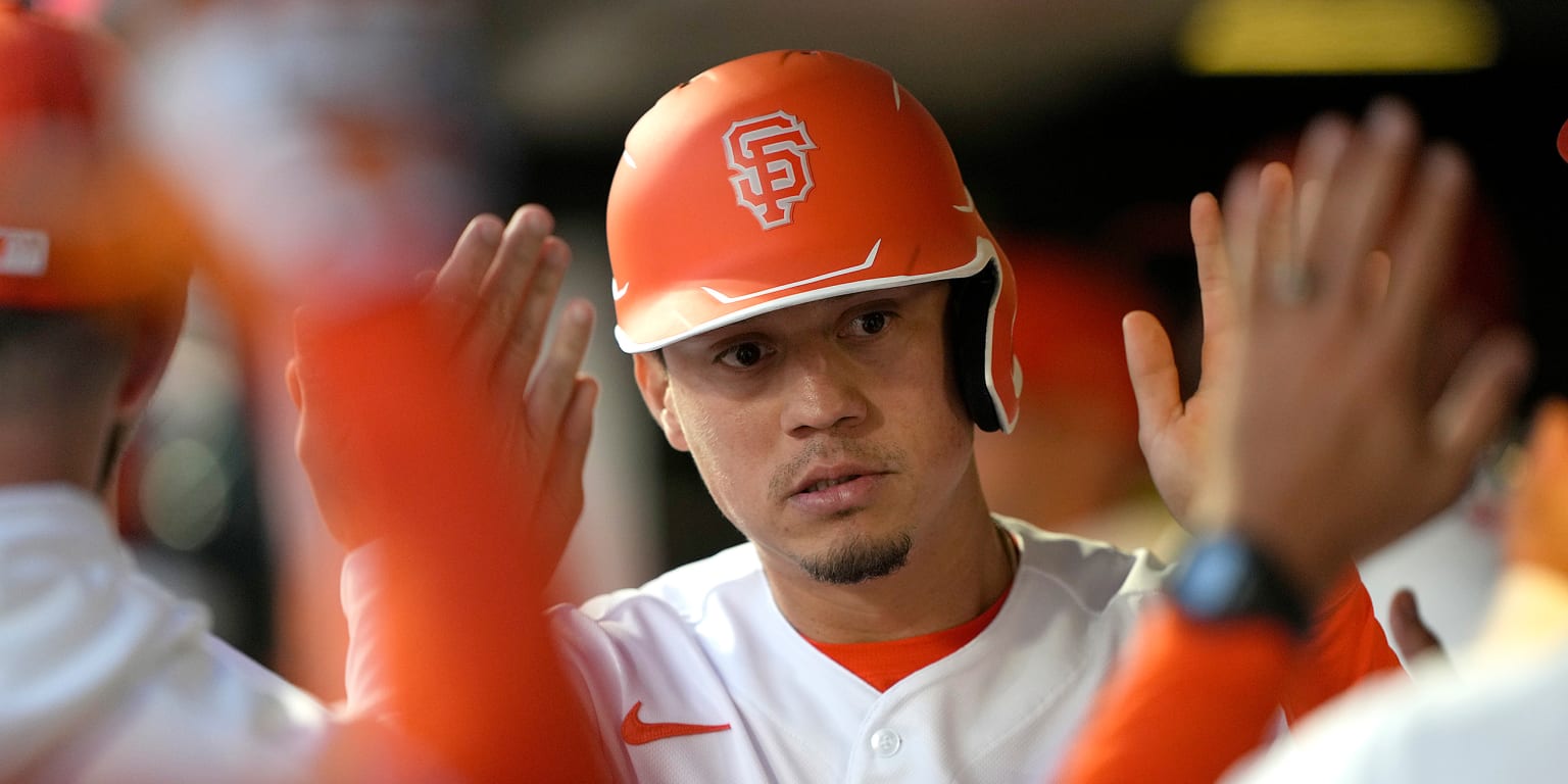 Wilmer Flores to see slight shift in Giants role after offseason moves –  NBC Sports Bay Area & California