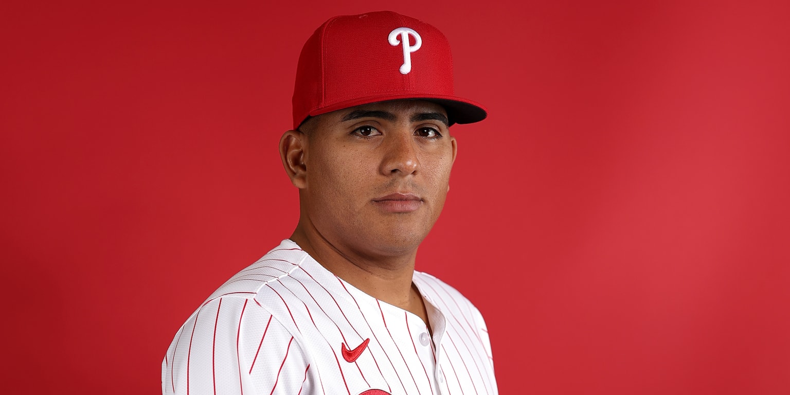 Ranger Suárez makes spring debut in final year of contract