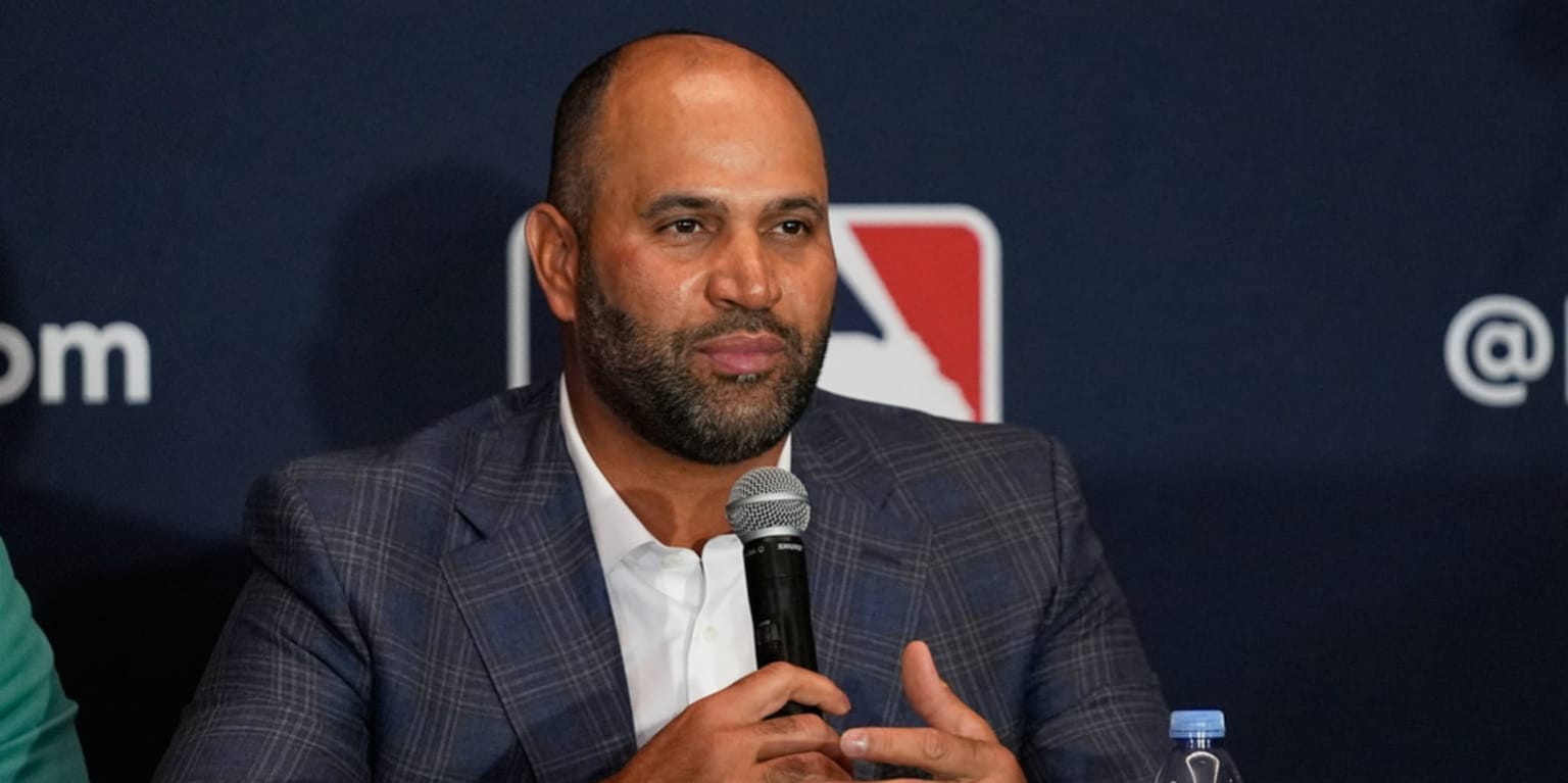 Pujols comes home as DR club's president of baseball ops