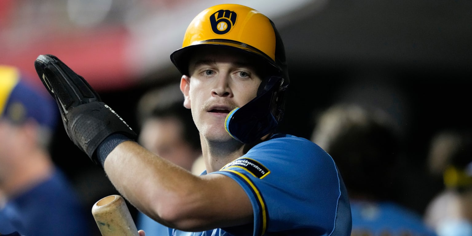 First-place Crew claws back with 5-run 5th inning to sink Reds