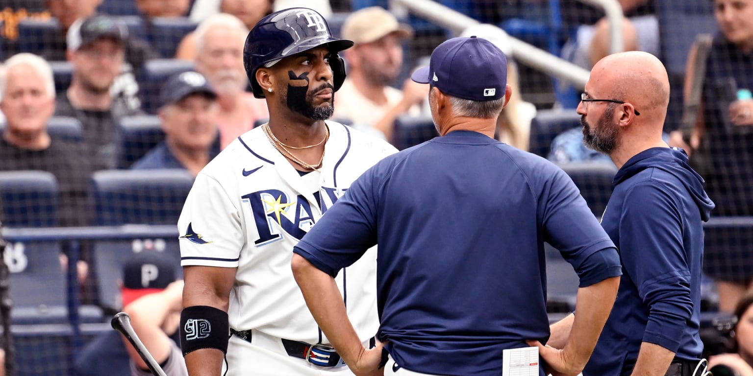 Yandy exits game early with left shoulder strain