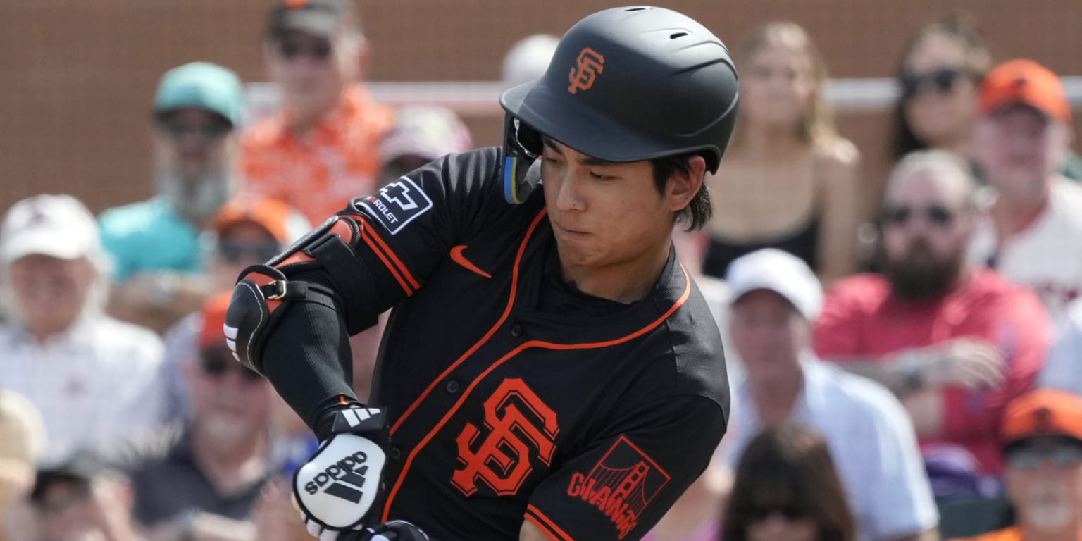 Jung Hoo Lee hits first Spring Training homer with Giants