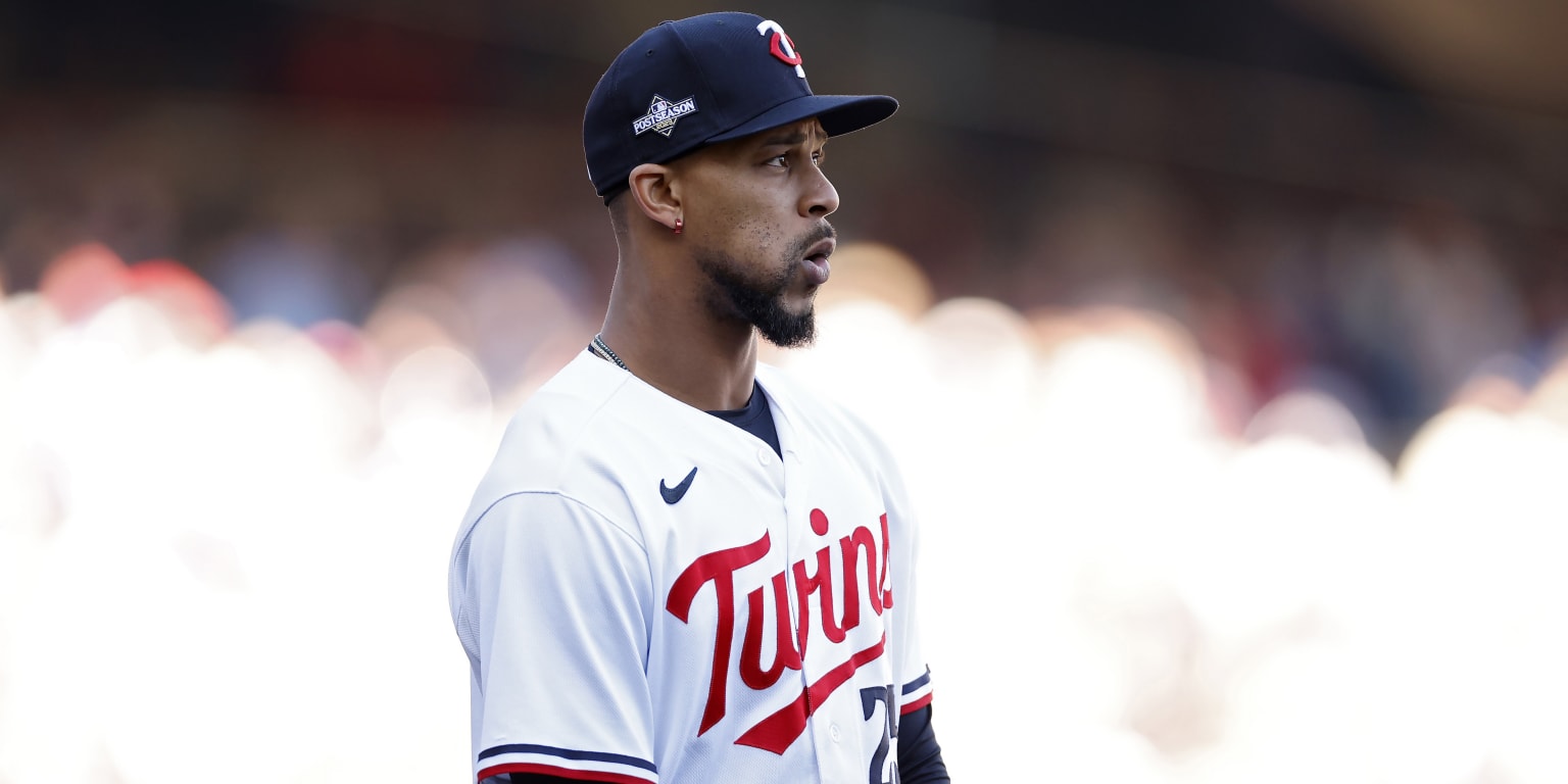 Twins' Spring Training Focus: Byron Buxton's Return to Center Field