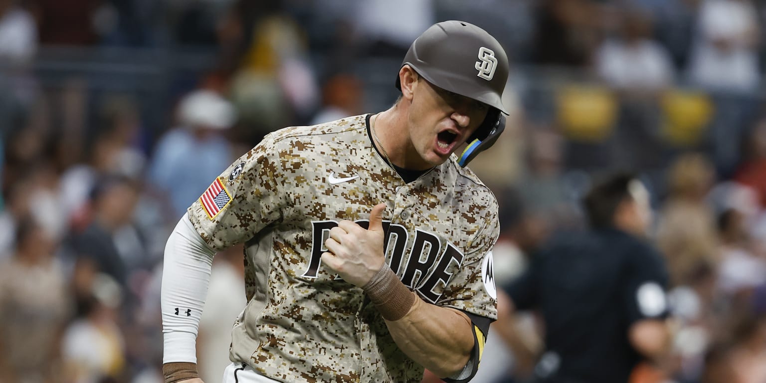 Newest Padre Hays delivers with home run in first at-bat
