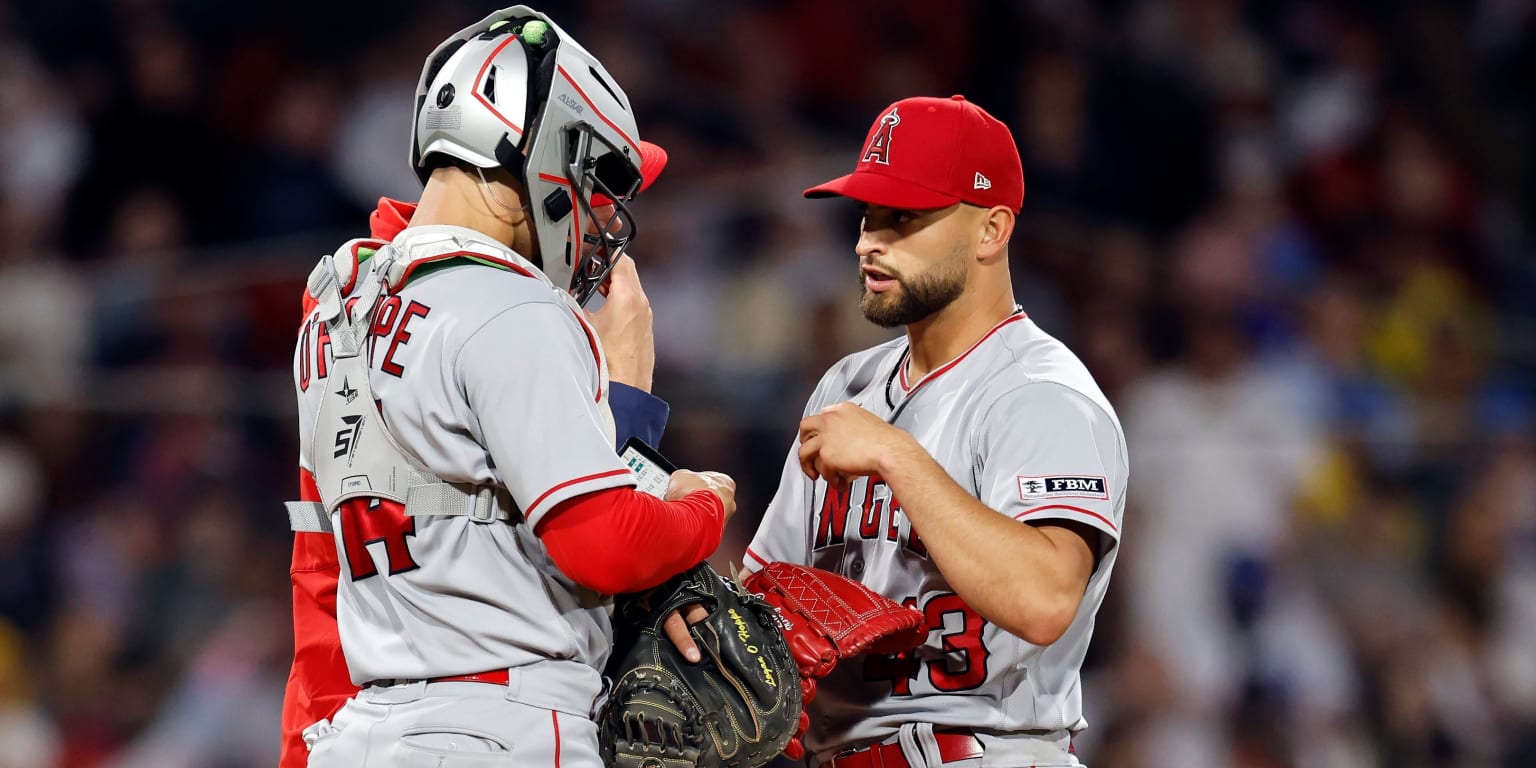 Red Sox get back on winning track against sloppy Angels