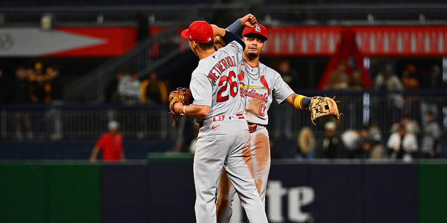 Wetherholt extends extra-base hit streak as Cardinals secure a dramatic win