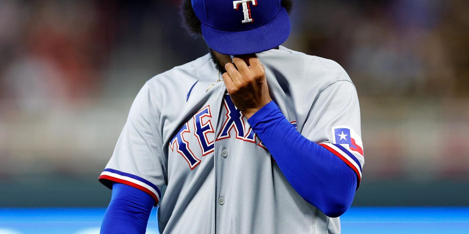 Bruce Bochy Wants Texas Rangers Prospect Evan Carter to 'Soak It In' -  Sports Illustrated Texas Rangers News, Analysis and More