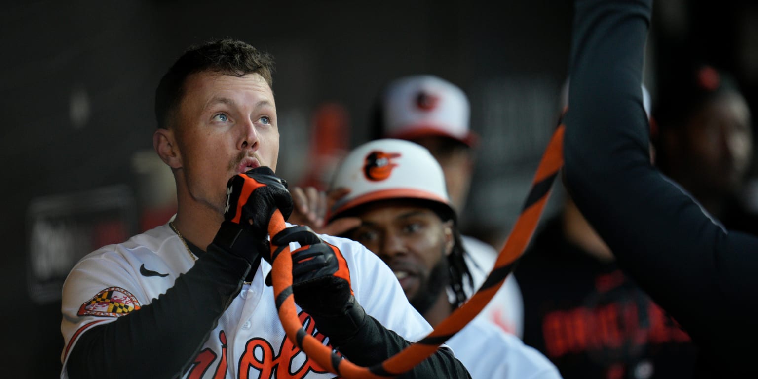 Orioles have fun(nel) with new HR celebration