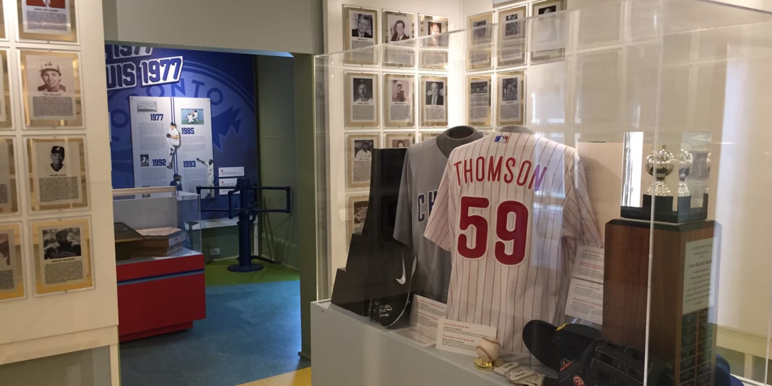 CANADIAN BASEBALL HALL OF FAME TEAMS WITH HERITAGE AUCTIONS TO