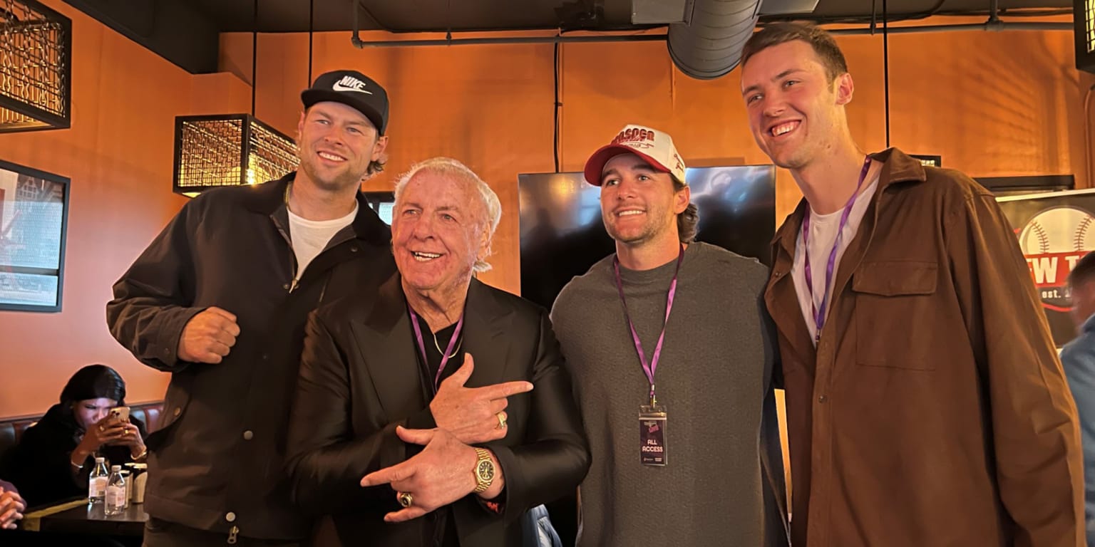 Sports worlds collide with a 'Flair' for 'Thanalysis' with Miz and Crew