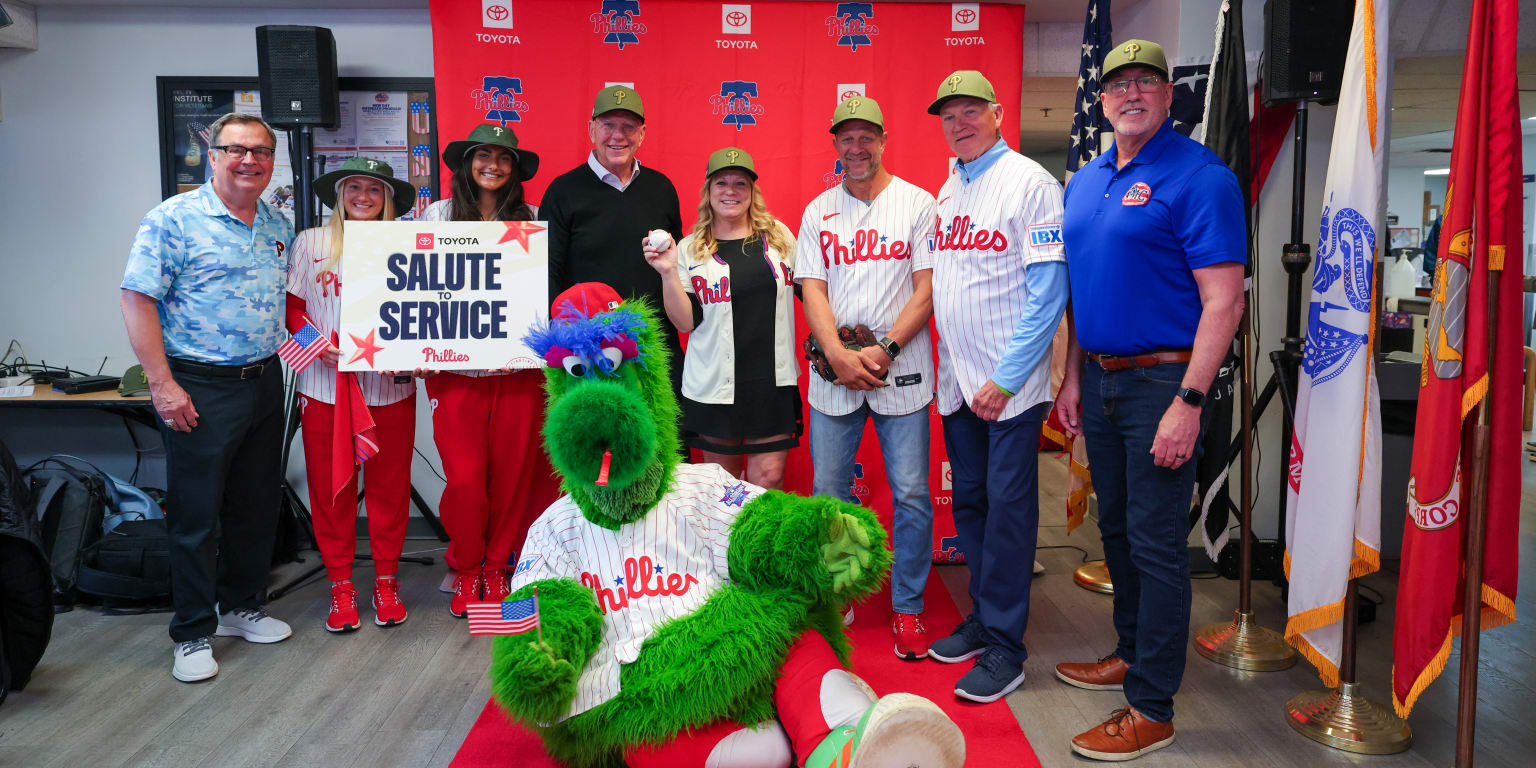 Phillies and Toyota team up to surprise beloved veteran in Old City ...