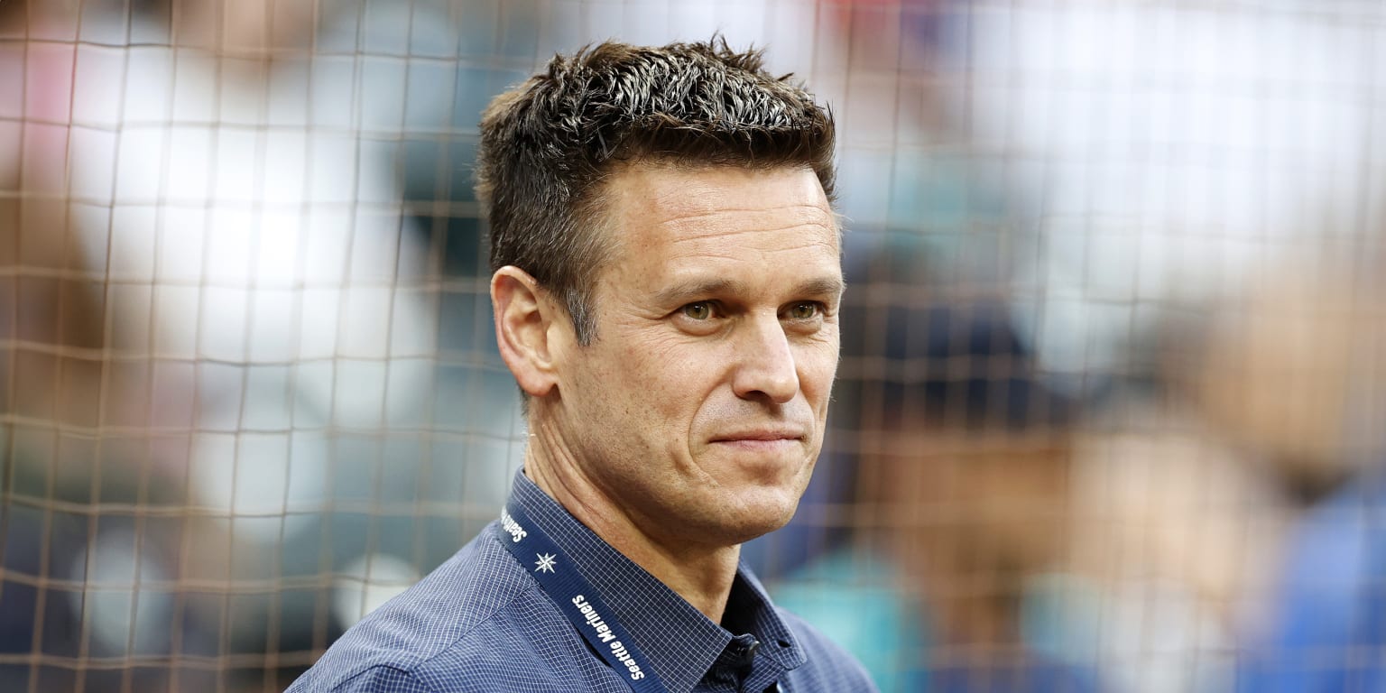 Jerry Dipoto extension with Mariners