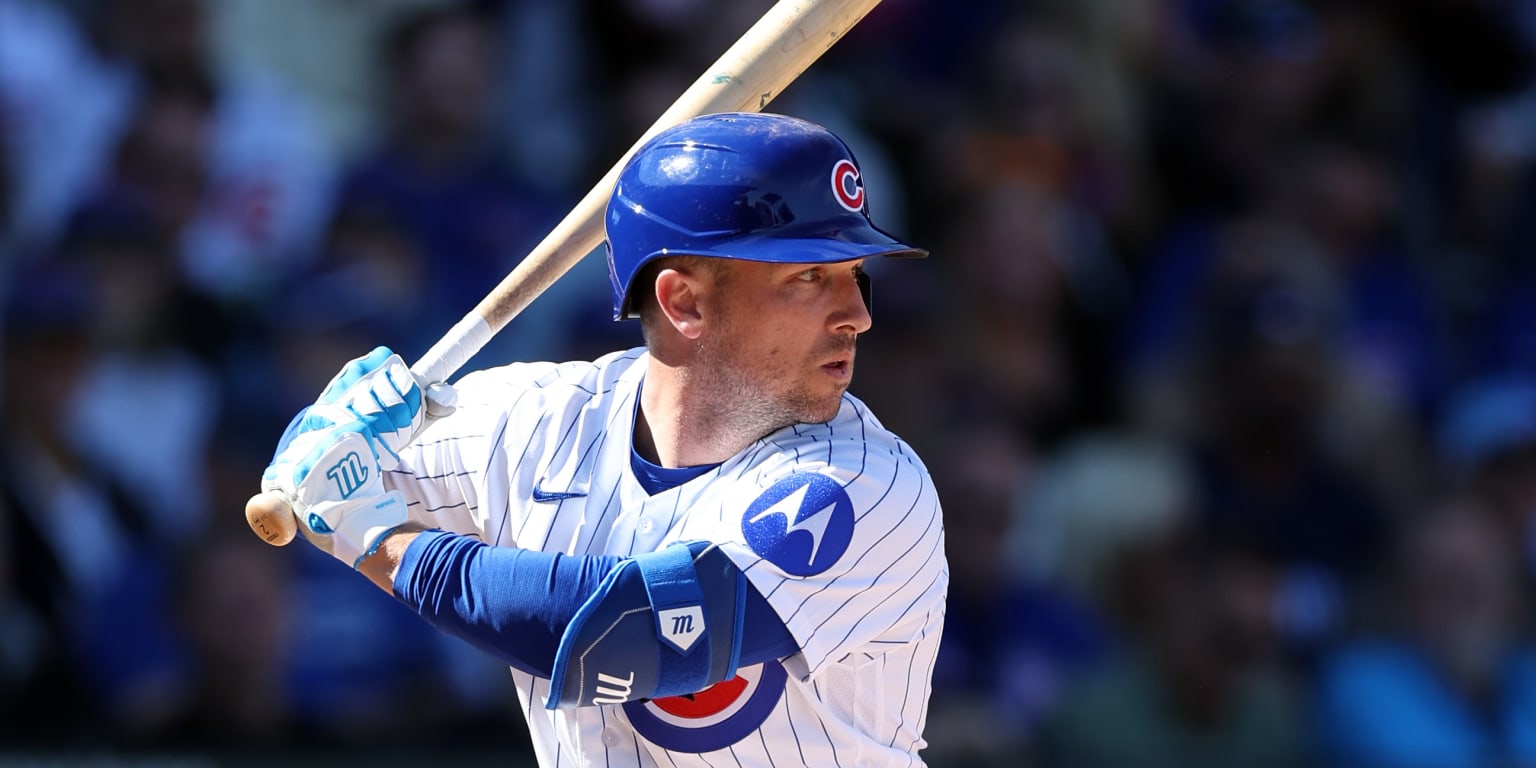 Bregman bangs first Cubs homer ahead of Classic departure