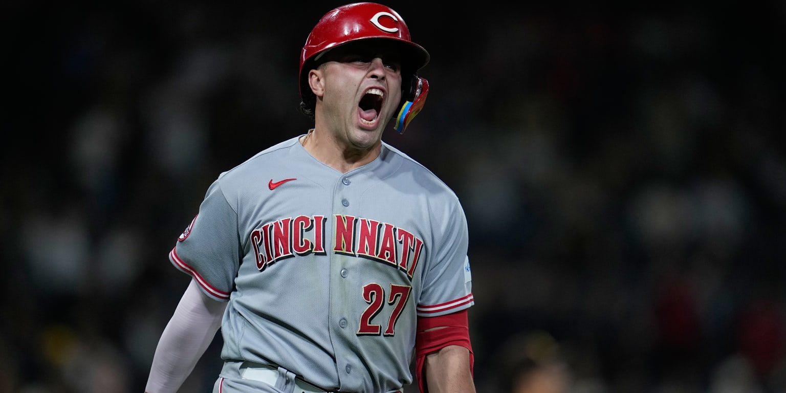 Reds' bullpen holds the line until Stewart's decisive blast ends standoff in 11th