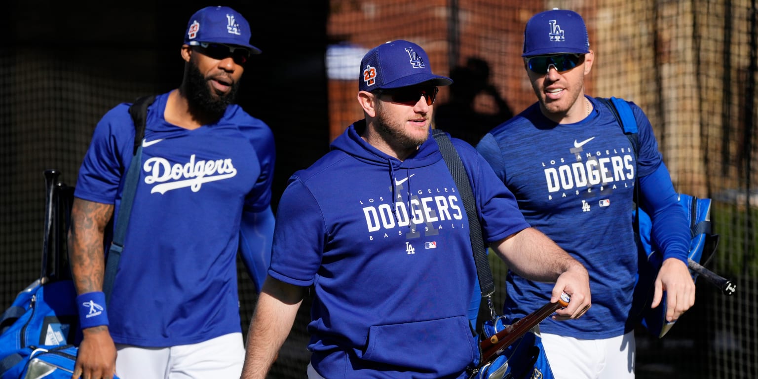 Miguel Vargas injury: Dodgers rookie has hairline fracture in pinkie - True  Blue LA