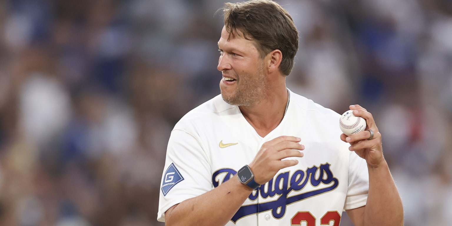 Kershaw returns to Dodger Stadium mound for first pitch -- and World Series ring 
