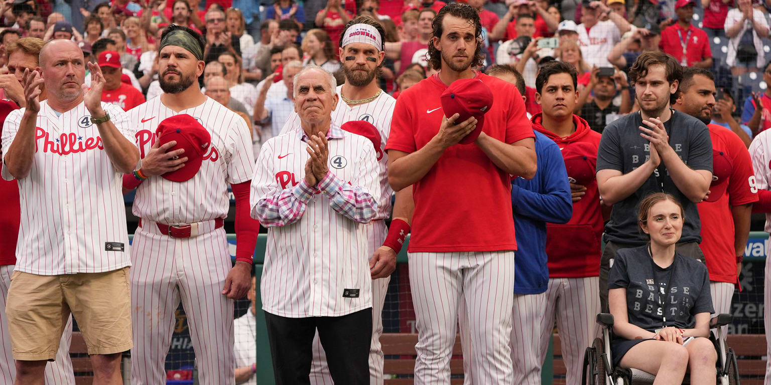 Aaron Nola et les Phillies honorent le Lou Gehrig Day 2024