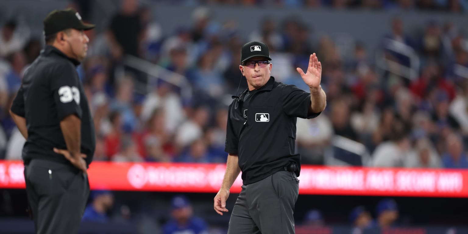 Rule check: Red Sox-Blue Jays delayed for unusual run-scoring play