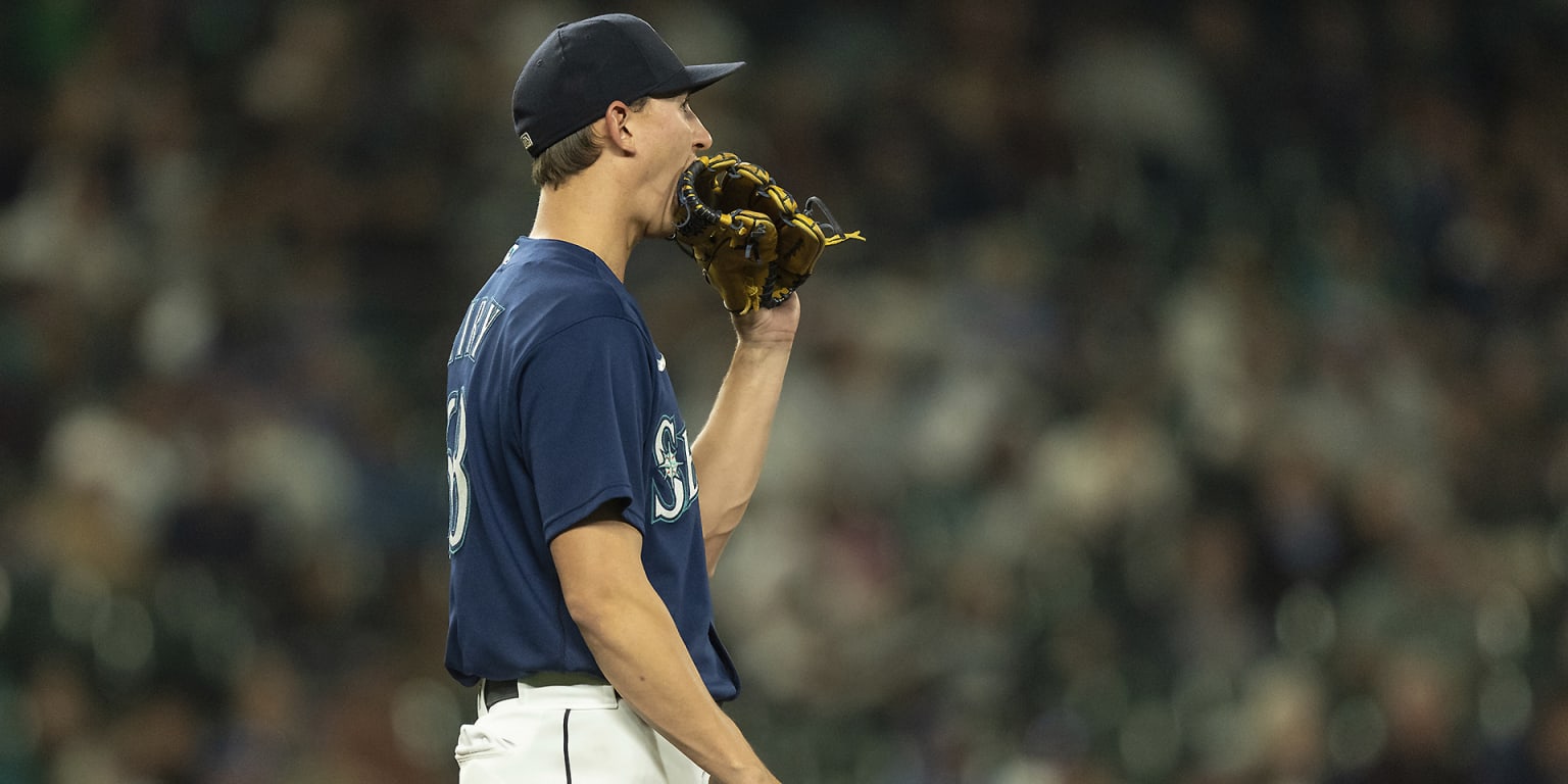Mariners fan hits pitcher George Kirby with ball thrown from crowd