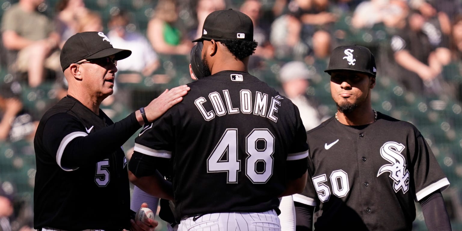 White Sox SS Tim Anderson out of lineup, C Seby Zavala to IL
