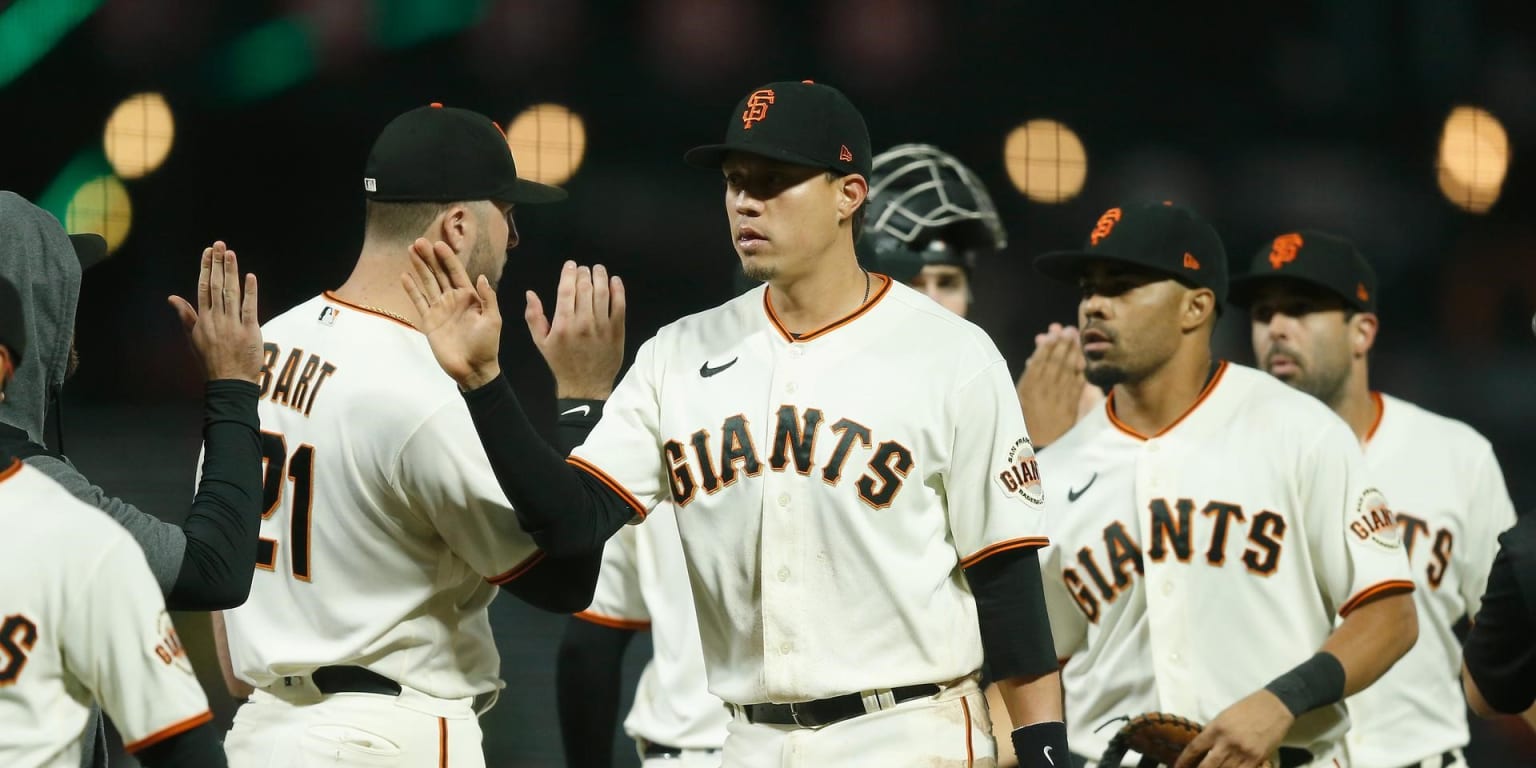 SF Giants: Get to know their 26-man Opening Day roster