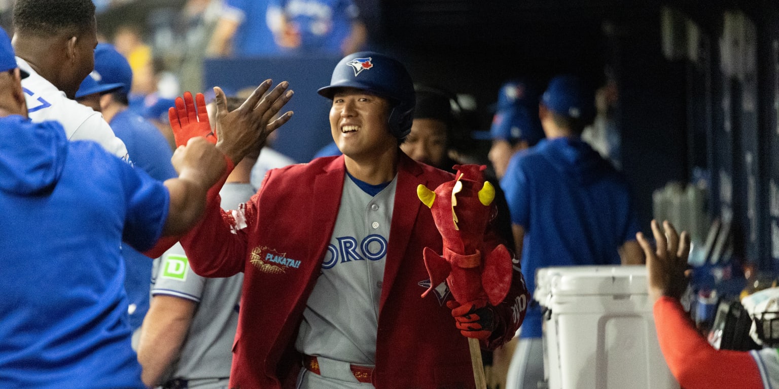With 25th homer, Okamoto breaks Blue Jays' rookie home run record