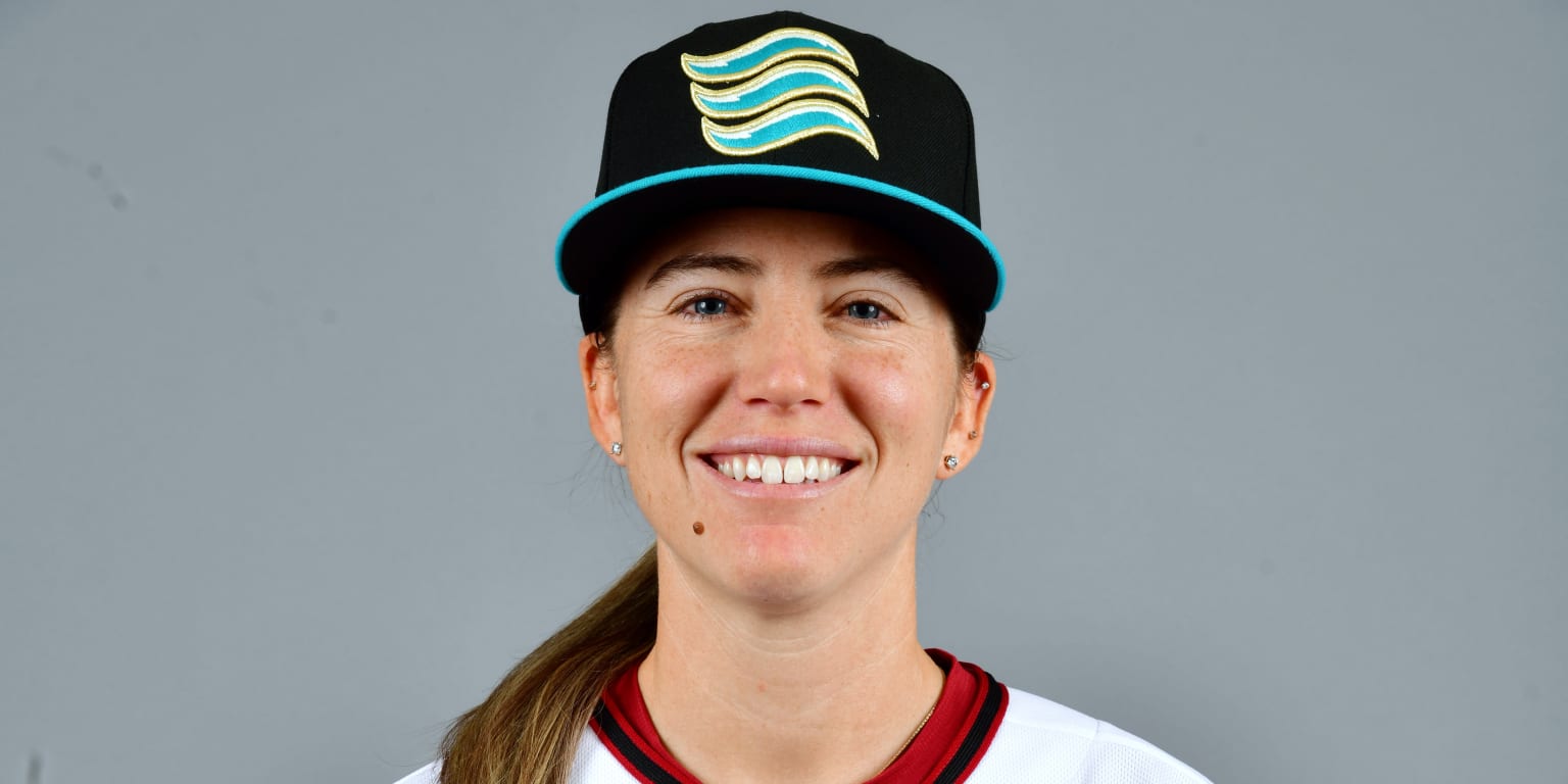 Lovullo on Gajownik: ‘She’s got a great baseball mind’