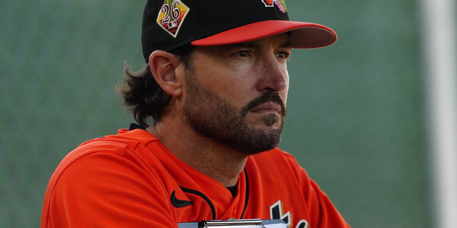 Vitello brings his vibe to Giants' first official workout