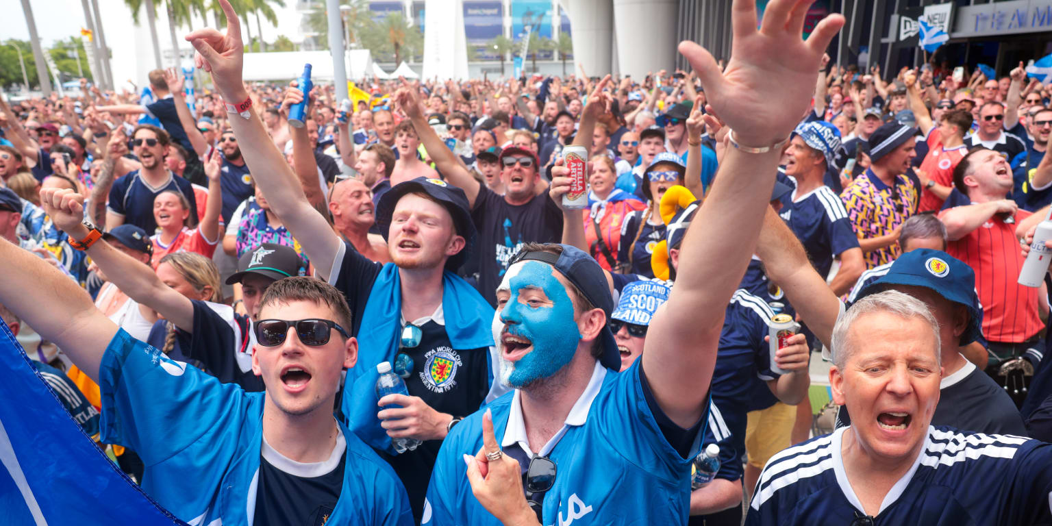 Tartan Army lands in Miami to party in loanDepot park
