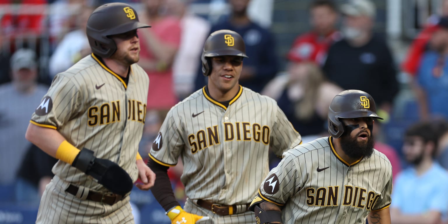 Padres win with Odor’s homer, one out