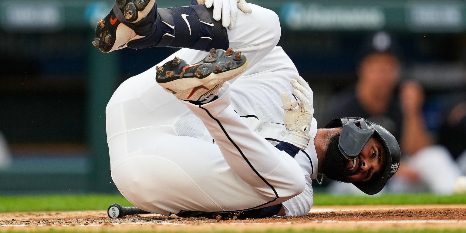 Greene exits with hamstring tightness in 3rd after HBP