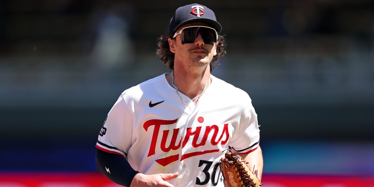 Tigers shake up outfield, bullpen with roster additions
