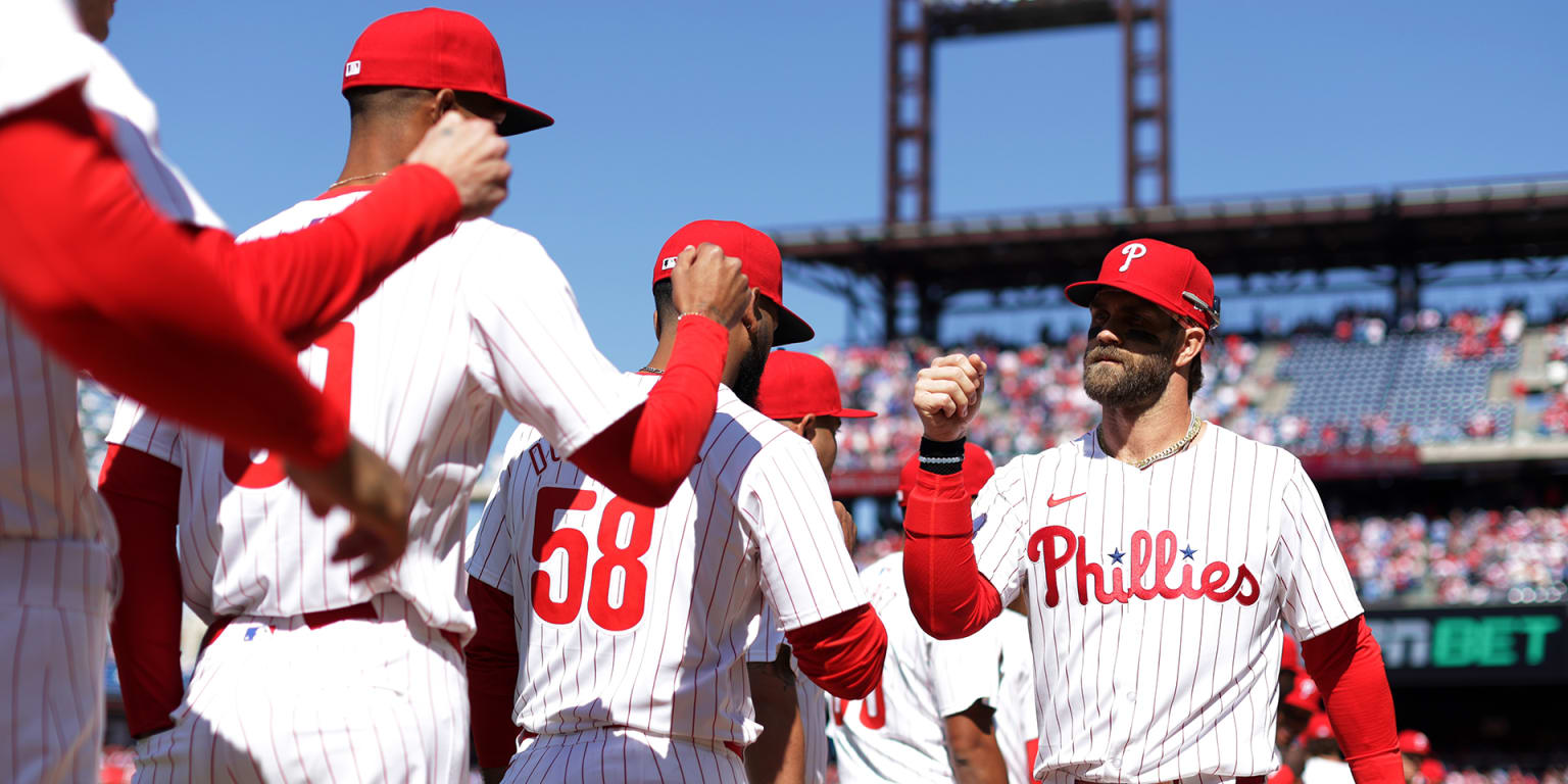 Phillies players react to City Connect uniforms