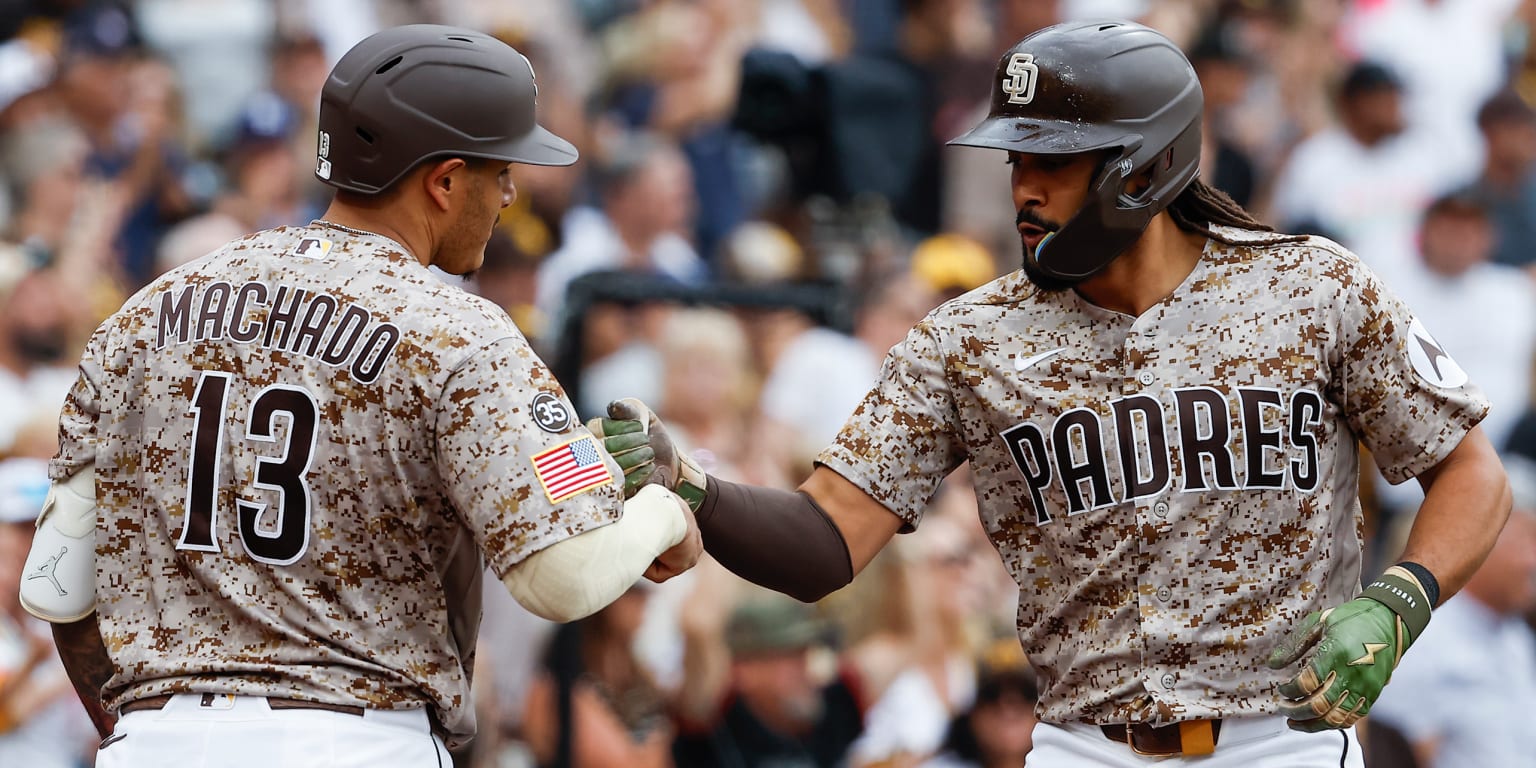 Stars come out to help lead Padres to series win over Astros