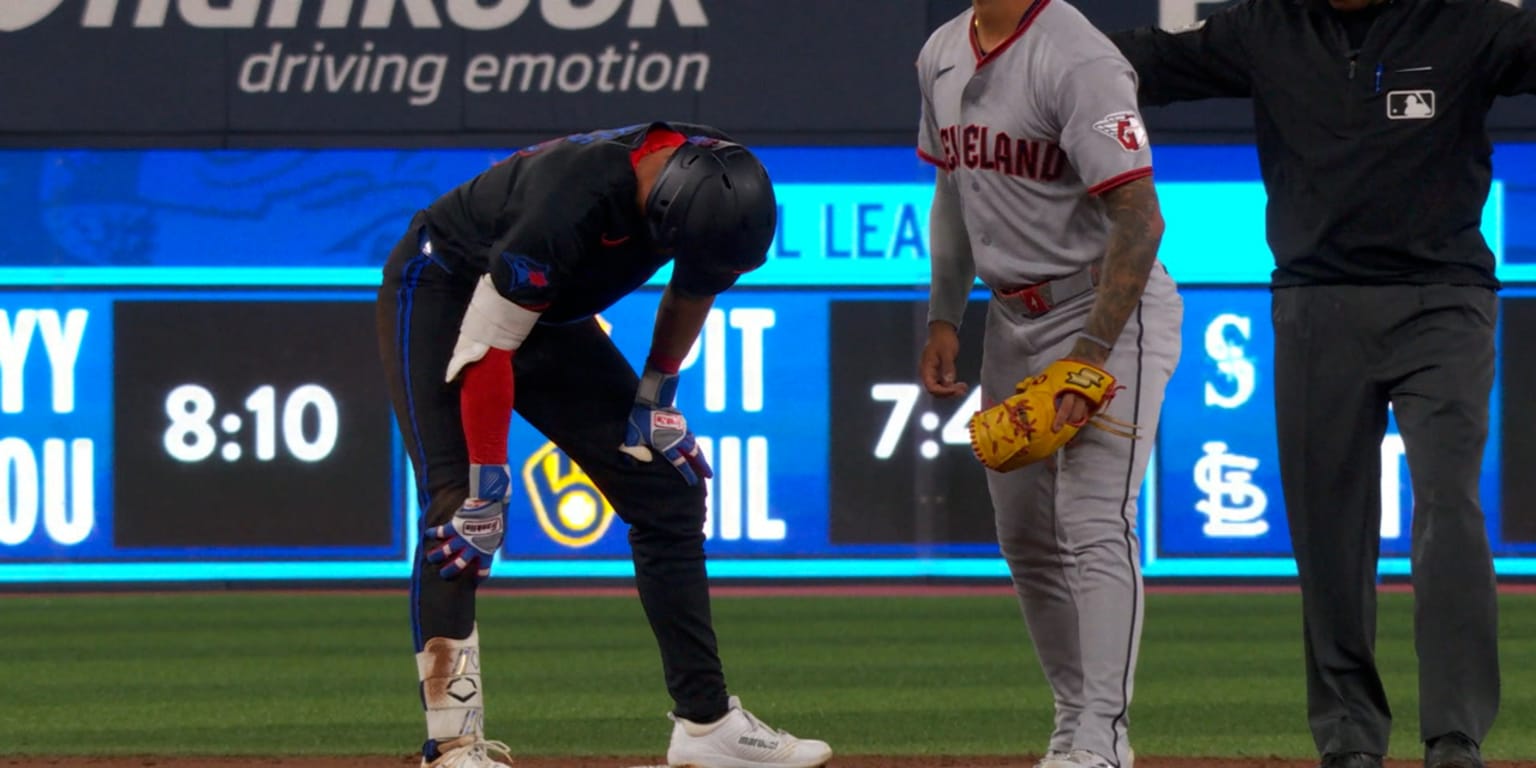 Red-hot Lukes exits with injury after first-inning double