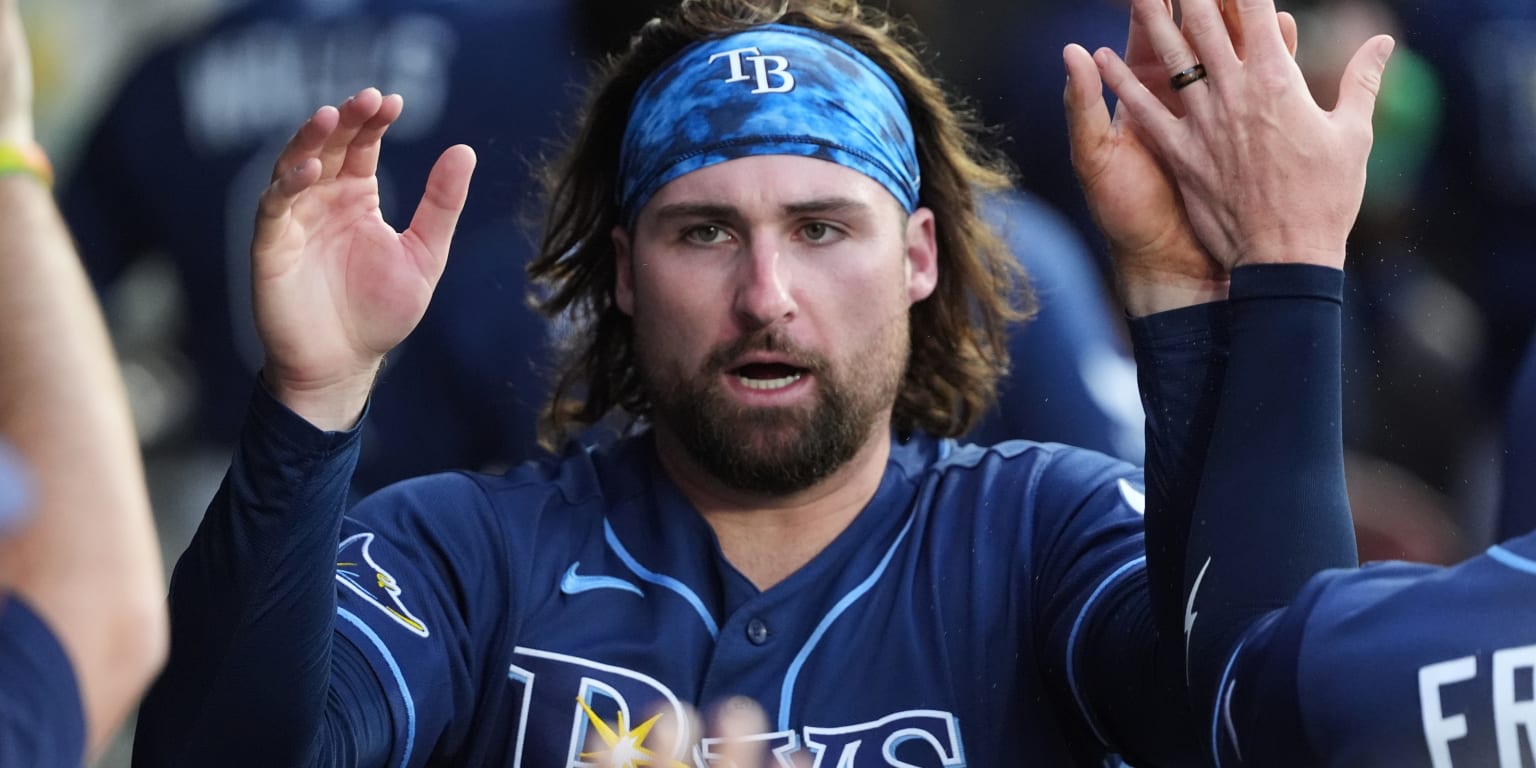 Rays' patience vs. top prospect propels them to fourth straight win