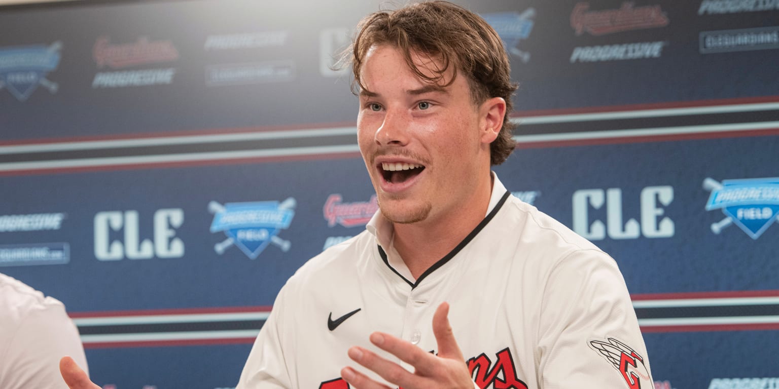 Travis Bazzana learning at first Guardians Spring Training