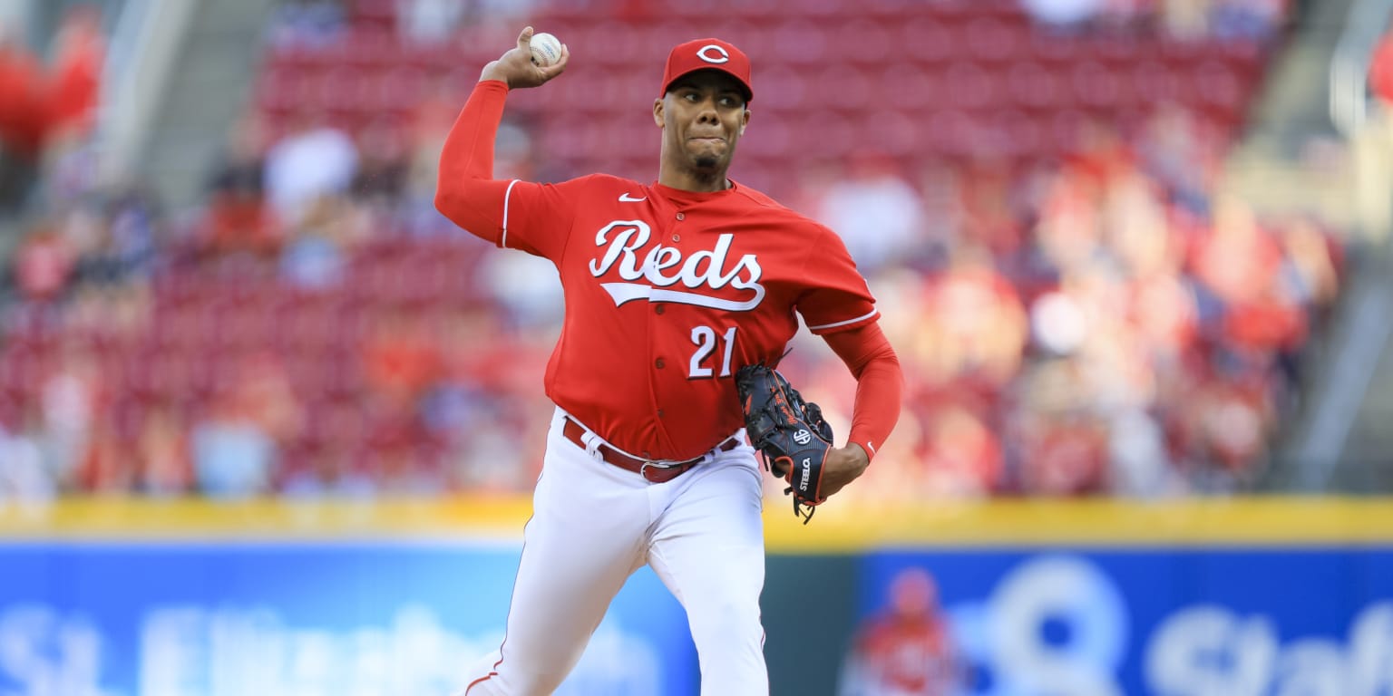 Cincinnati Reds Get Troubling Injury Update on Starting Pitcher Hunter  Greene - Fastball