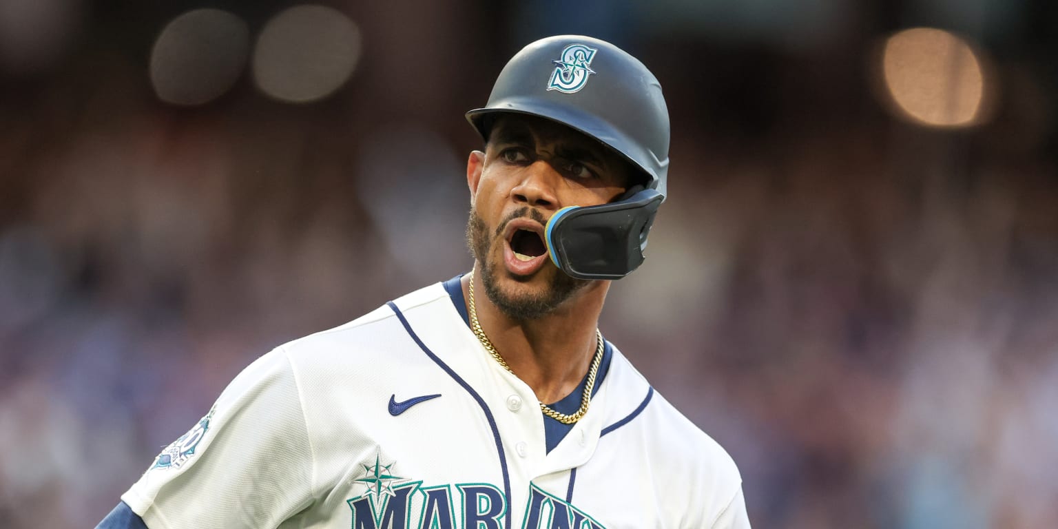 Julio's back! Rodríguez walks it off after Young's clutch HR sparks comeback
